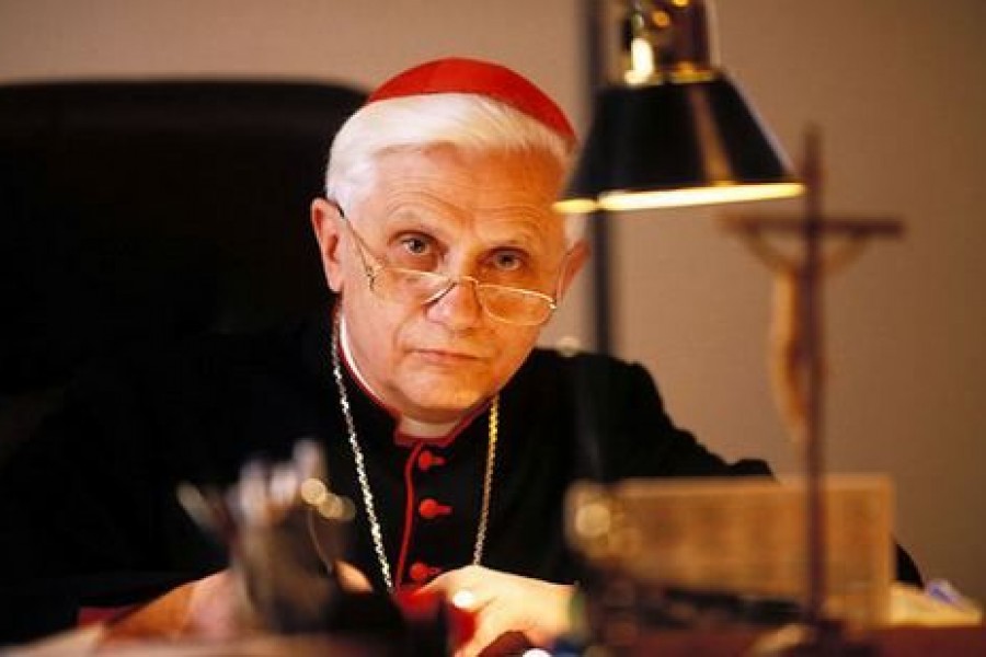 Quanto Ratzinger metteva in guardia dall'inganno del «Gesù solo Misericordioso» che piace al mondo